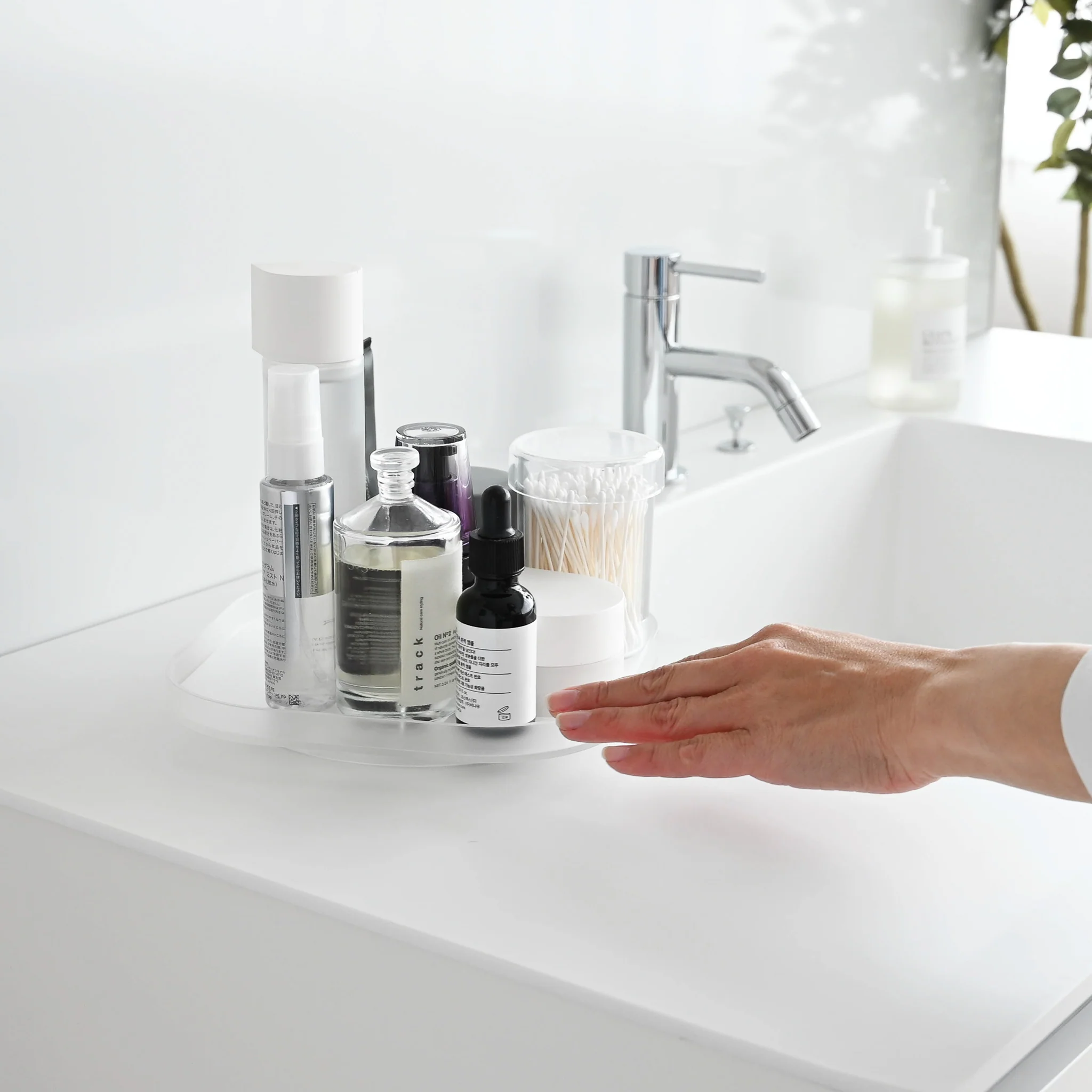 Slim Rotating Storage Tray - Image 5