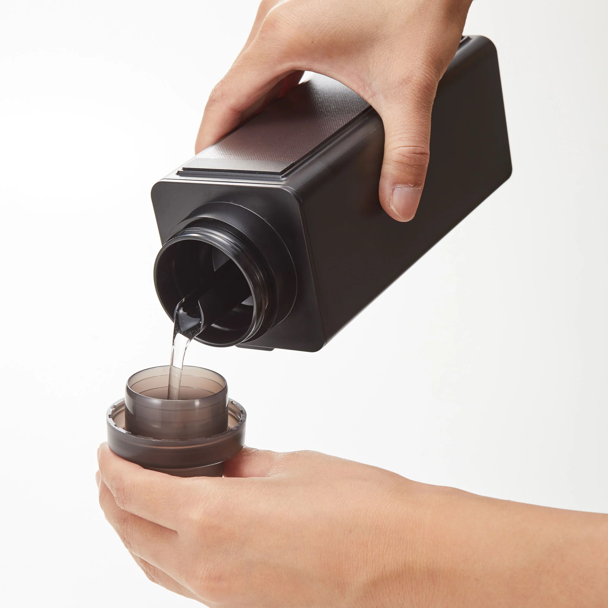 Magnetic Laundry Bottle - Image 16