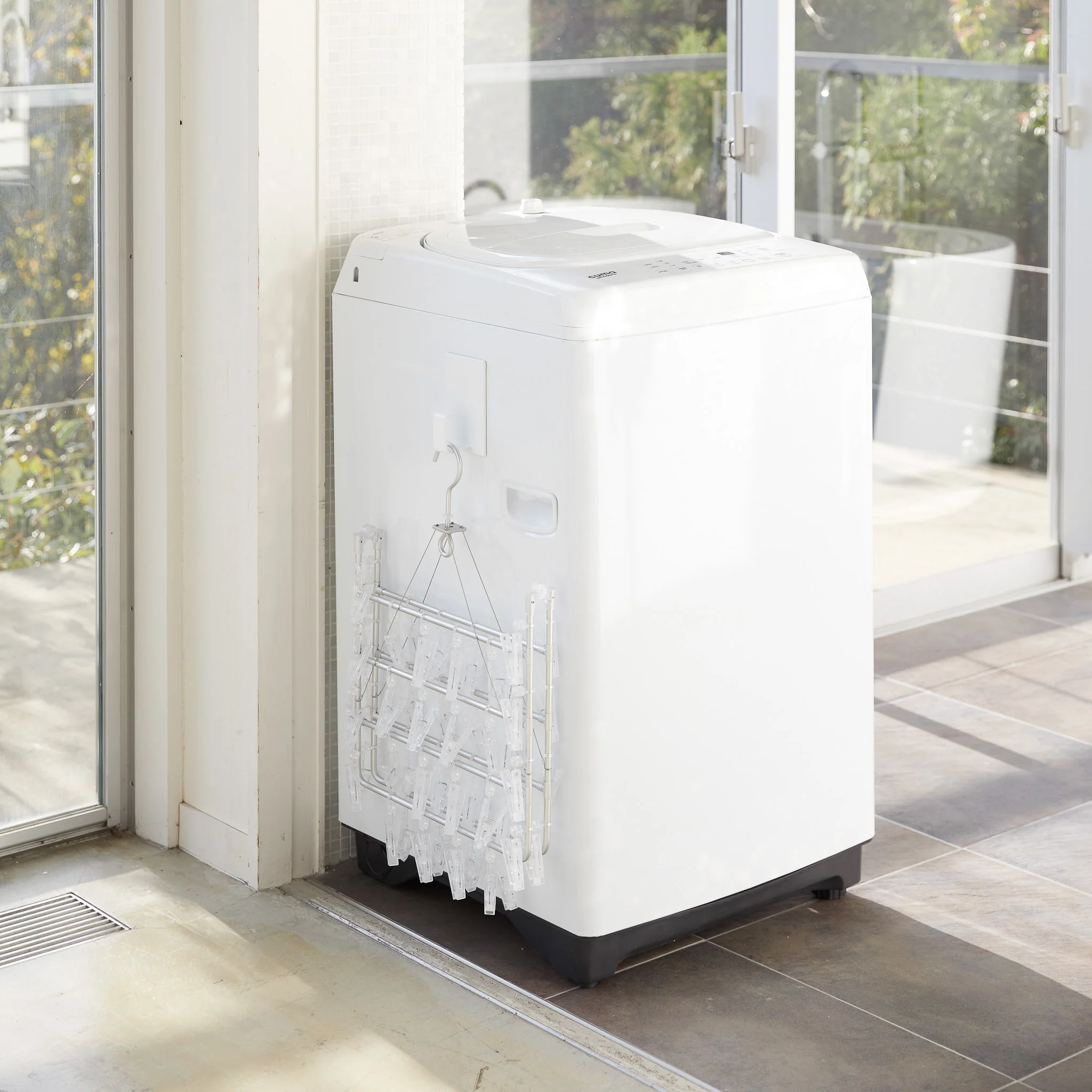 Magnetic Laundry Basket Hook - Image 10