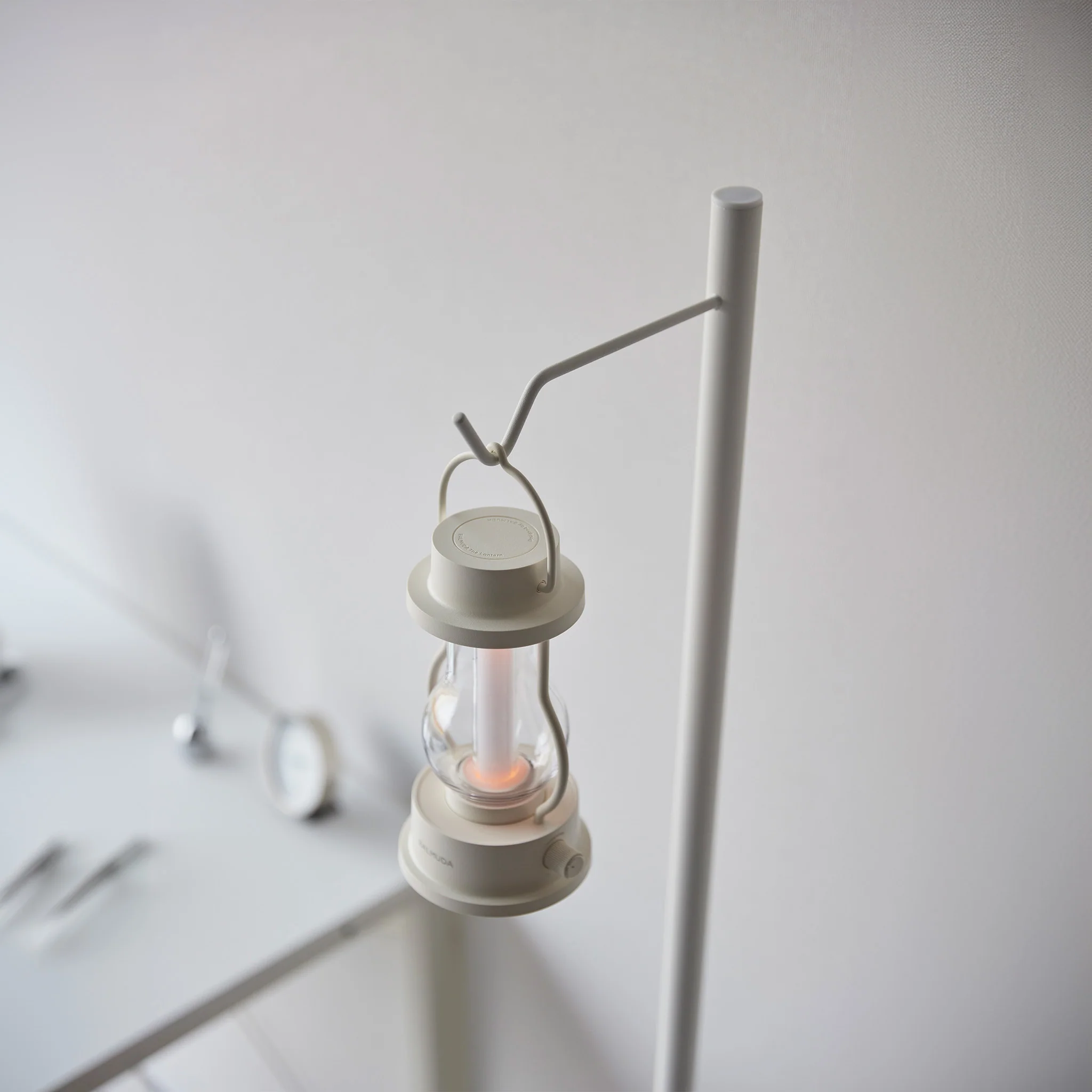 Adjustable Lantern Stand - Image 20
