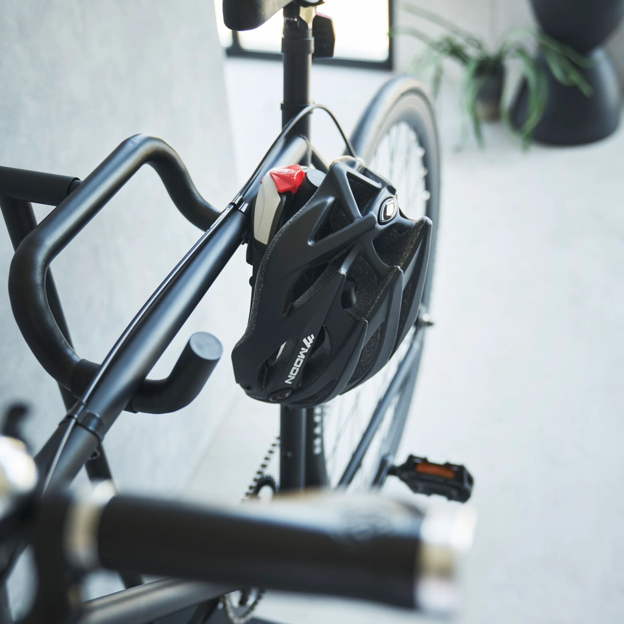 Bicycle Stand - Image 18