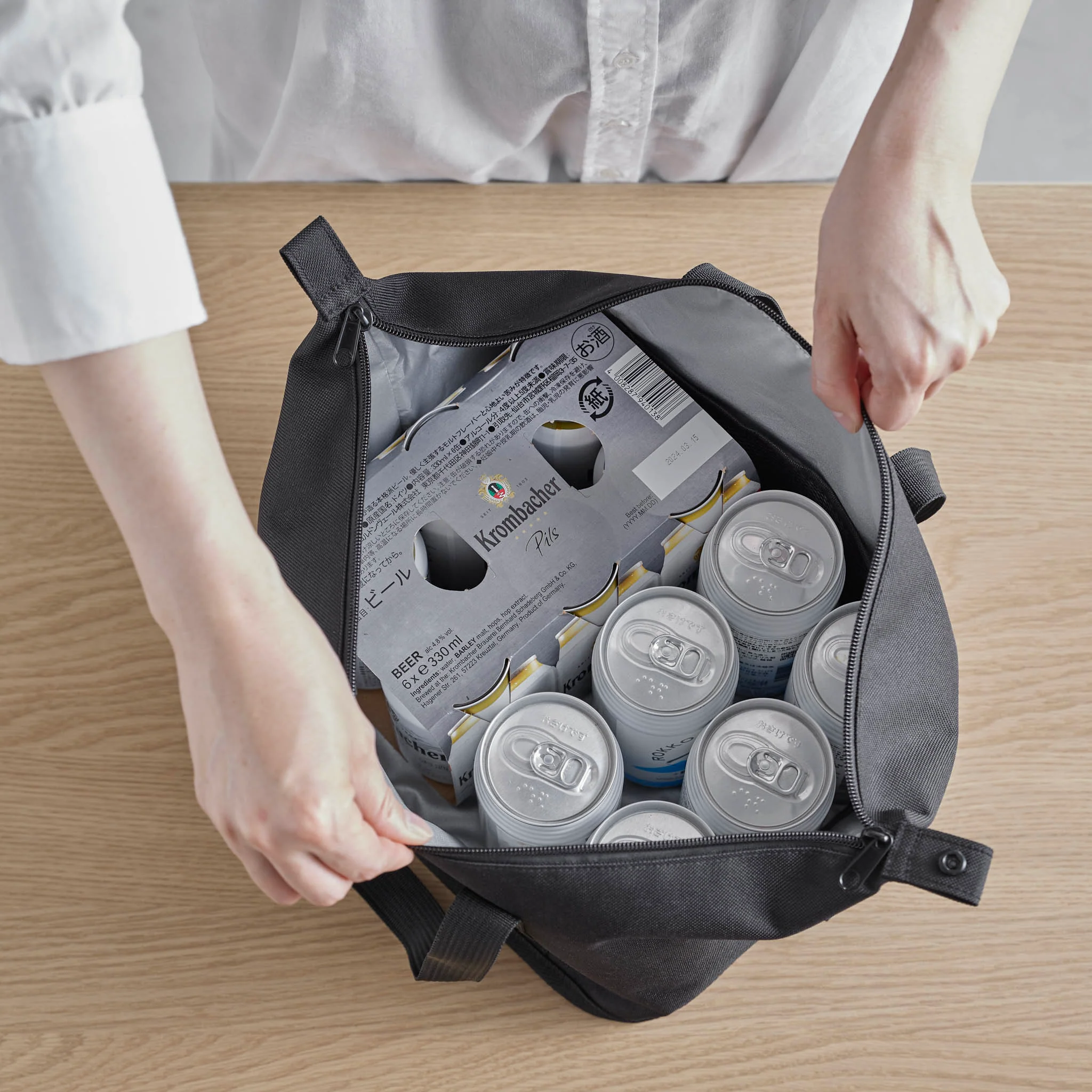 Insulated Picnic Bag - Image 17