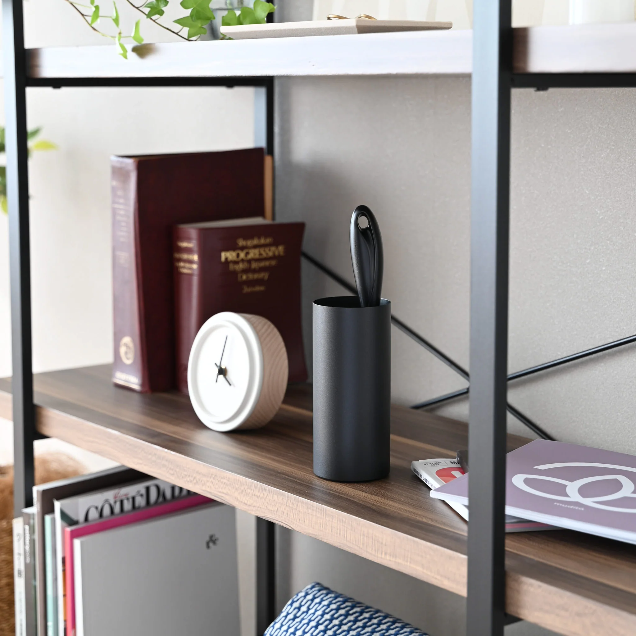 Lint Roller Holder - Image 15