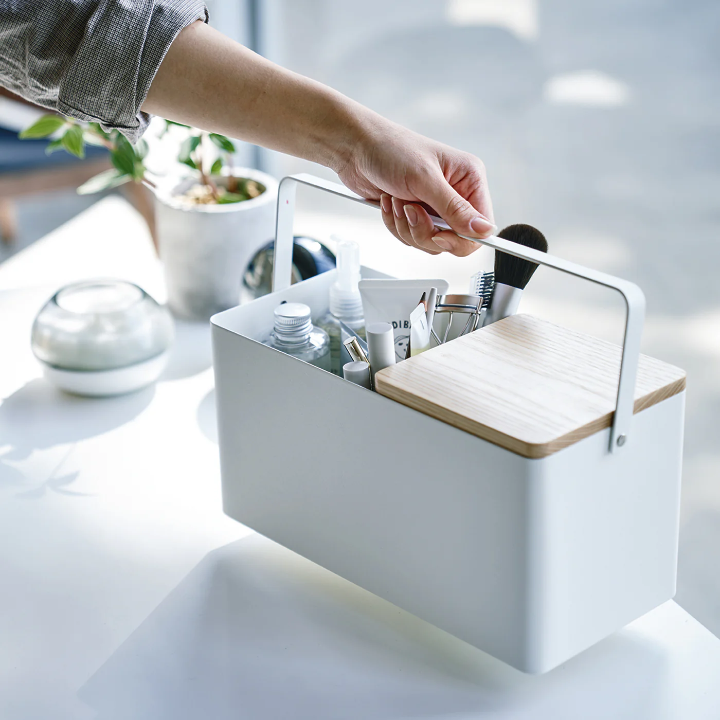 Makeup Box - Image 7