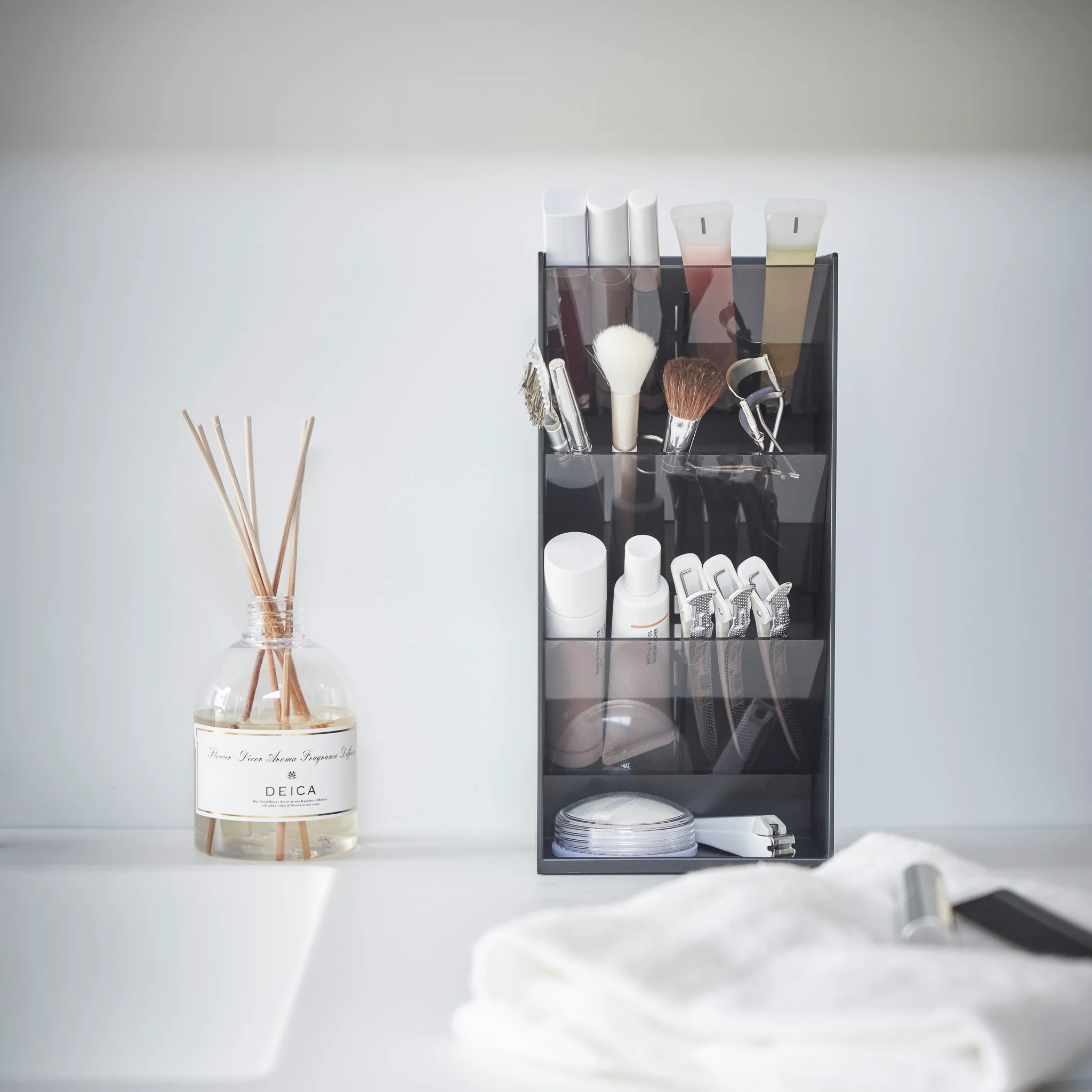 Makeup Storage Case - Image 13