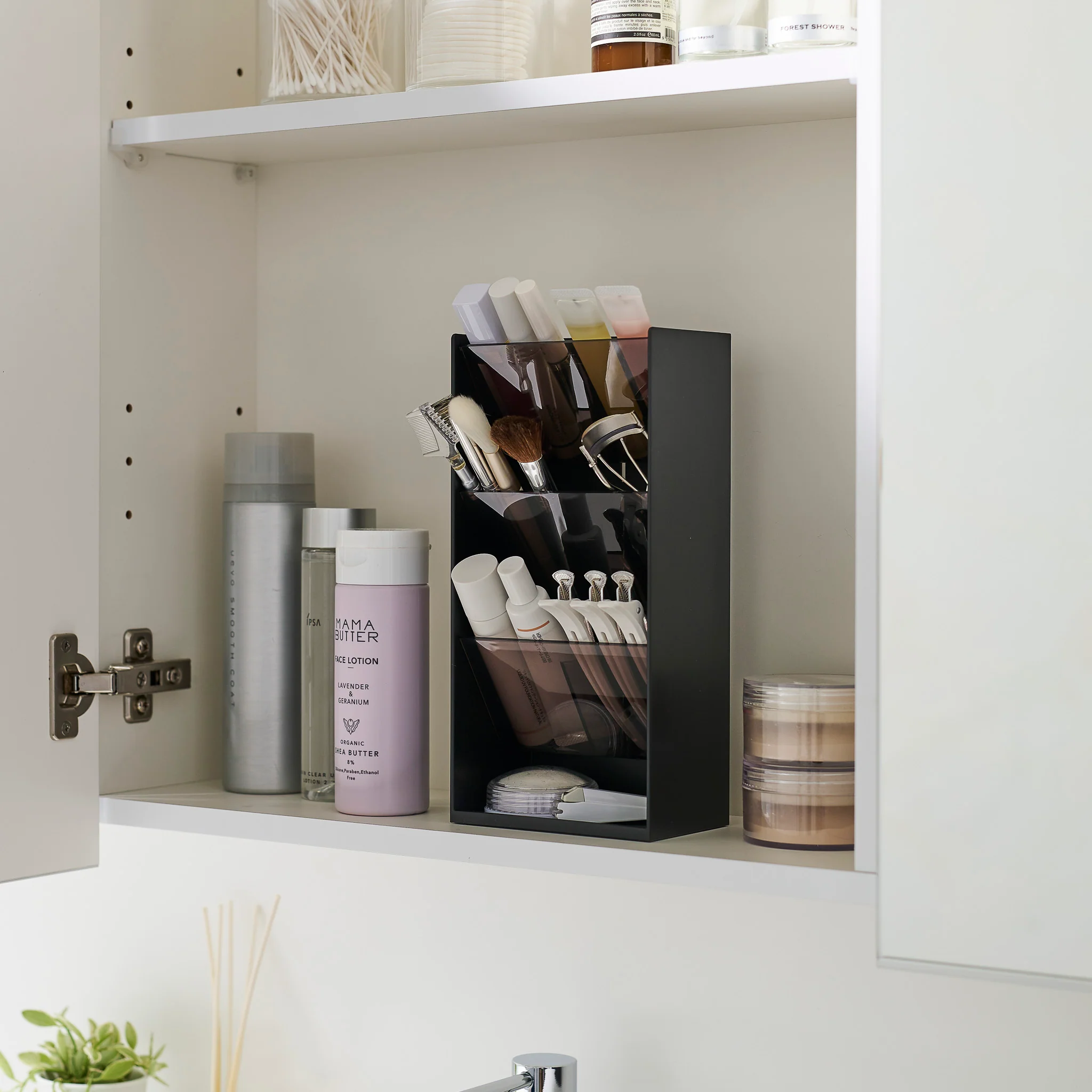Makeup Storage Case - Image 15