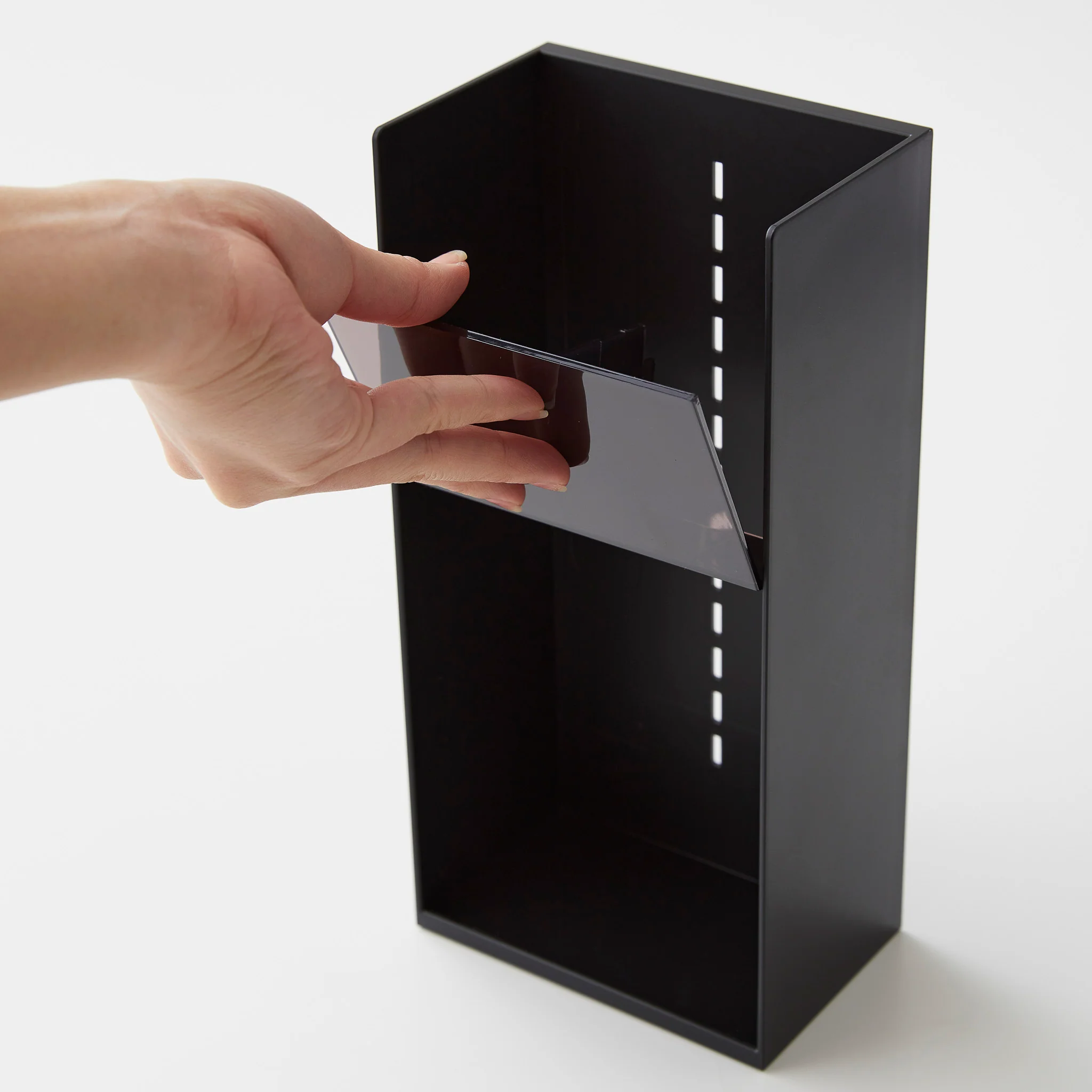 Makeup Storage Case - Image 18