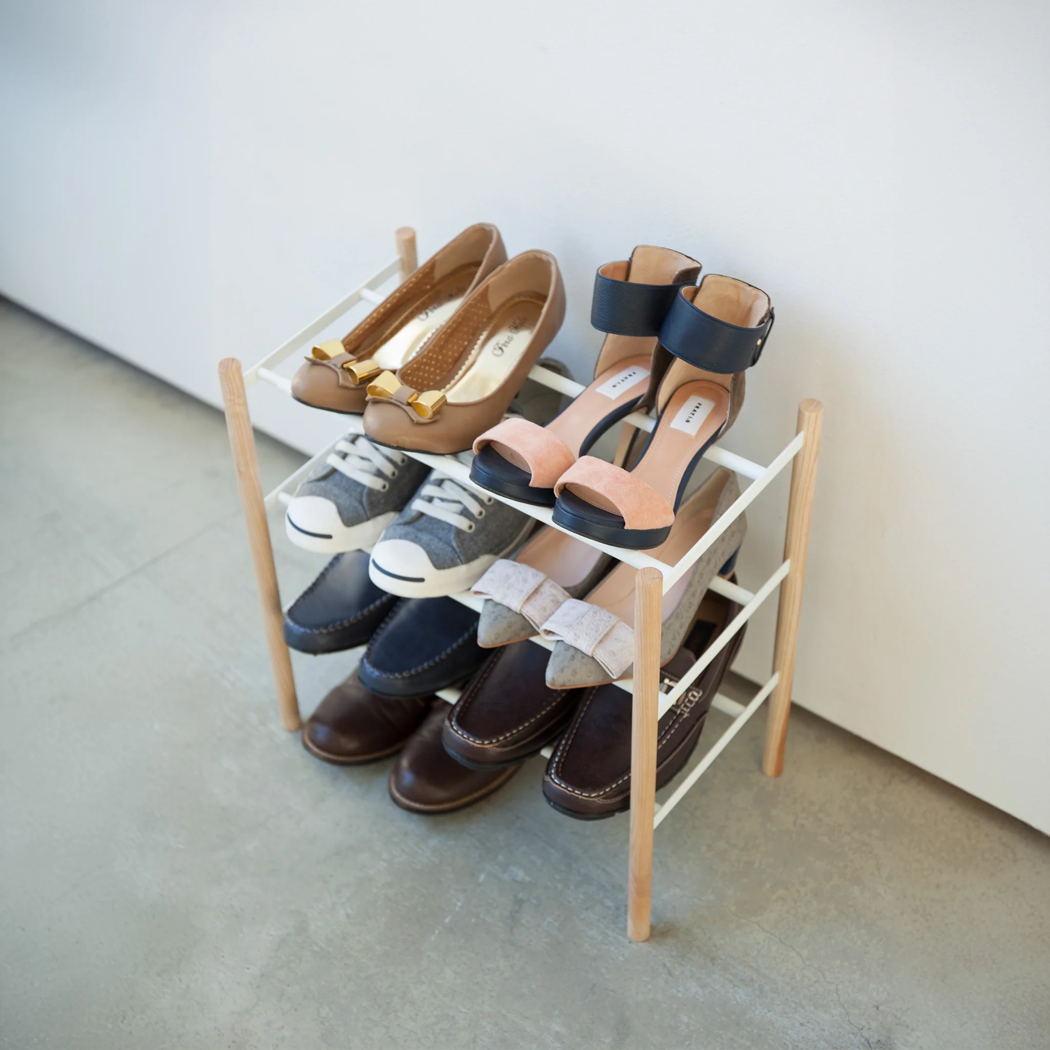 3-Tiered Extendable Shoe Rack - Image 10