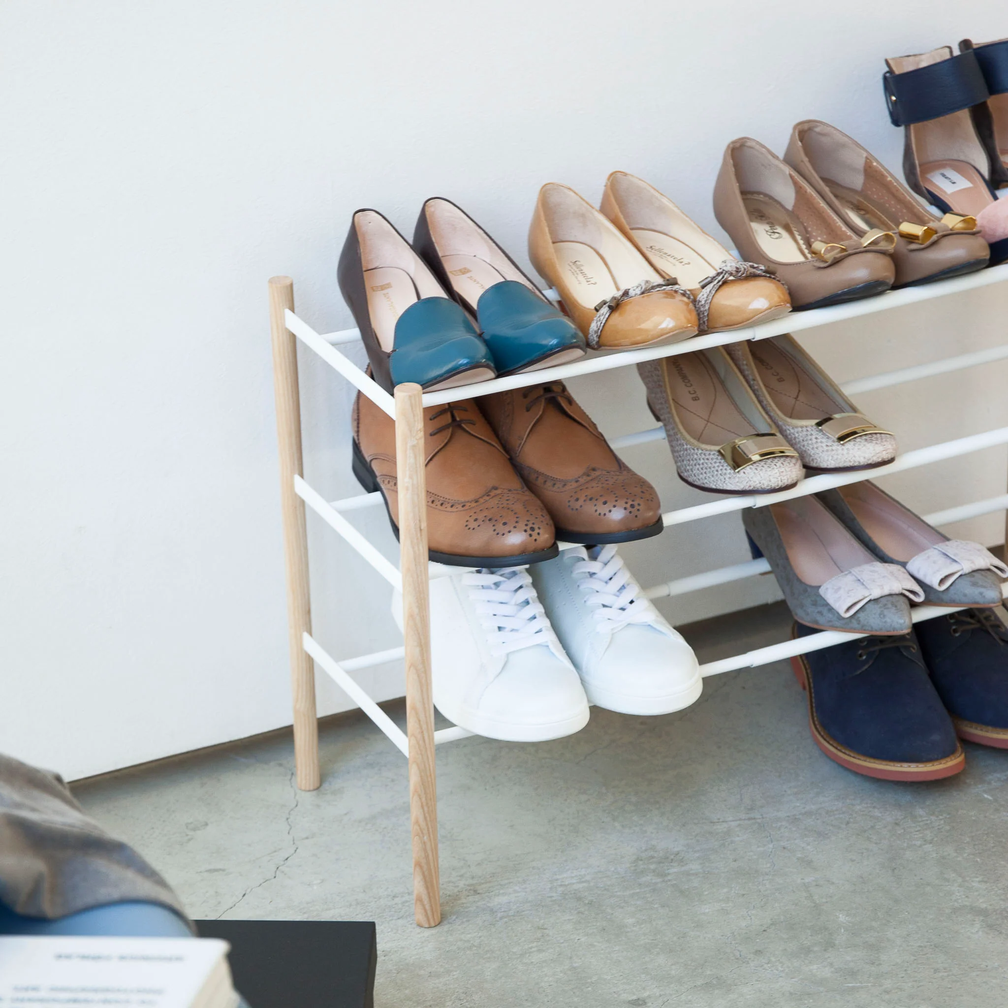 3-Tiered Extendable Shoe Rack - Image 7