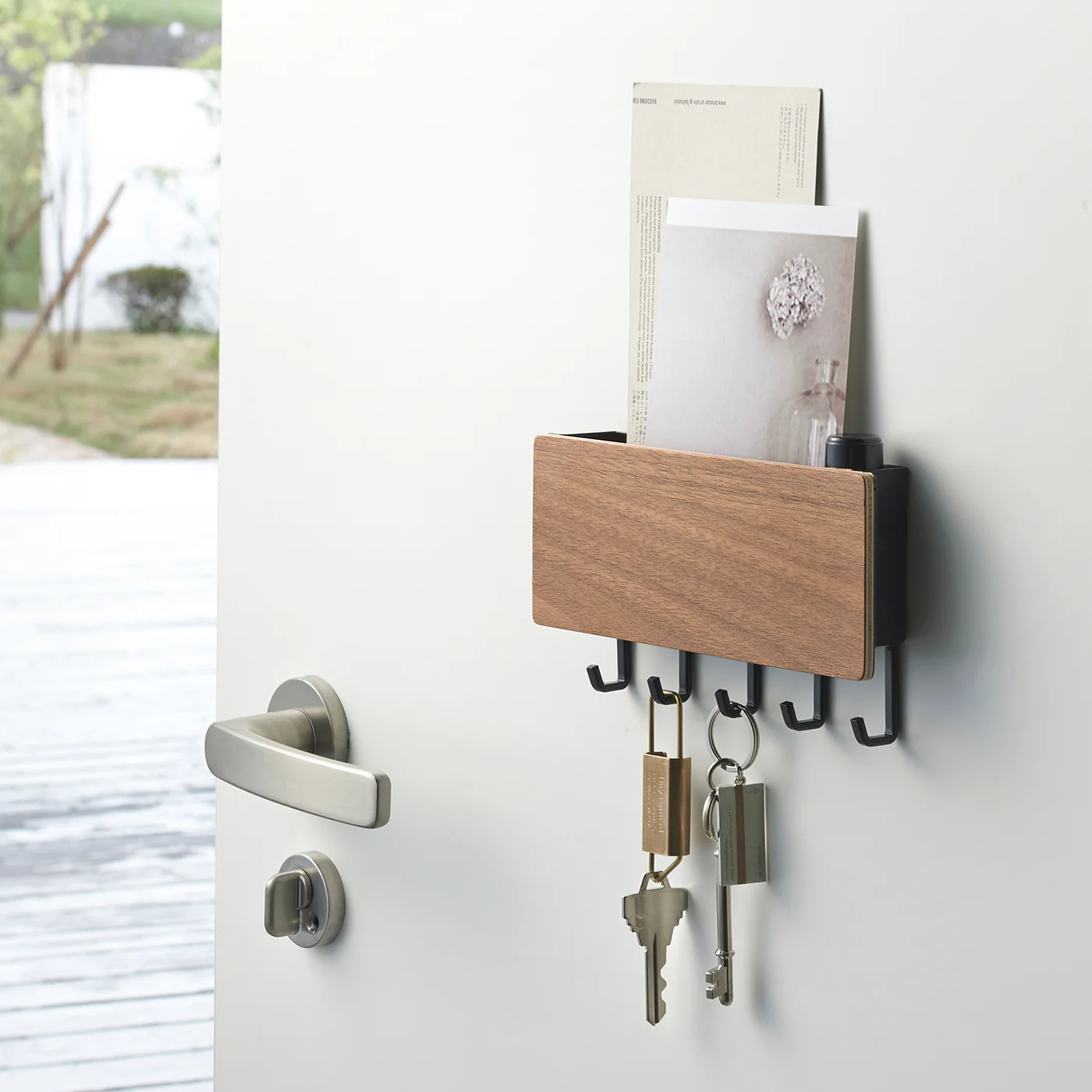 Magnetic Key Hooks with Tray - Image 5