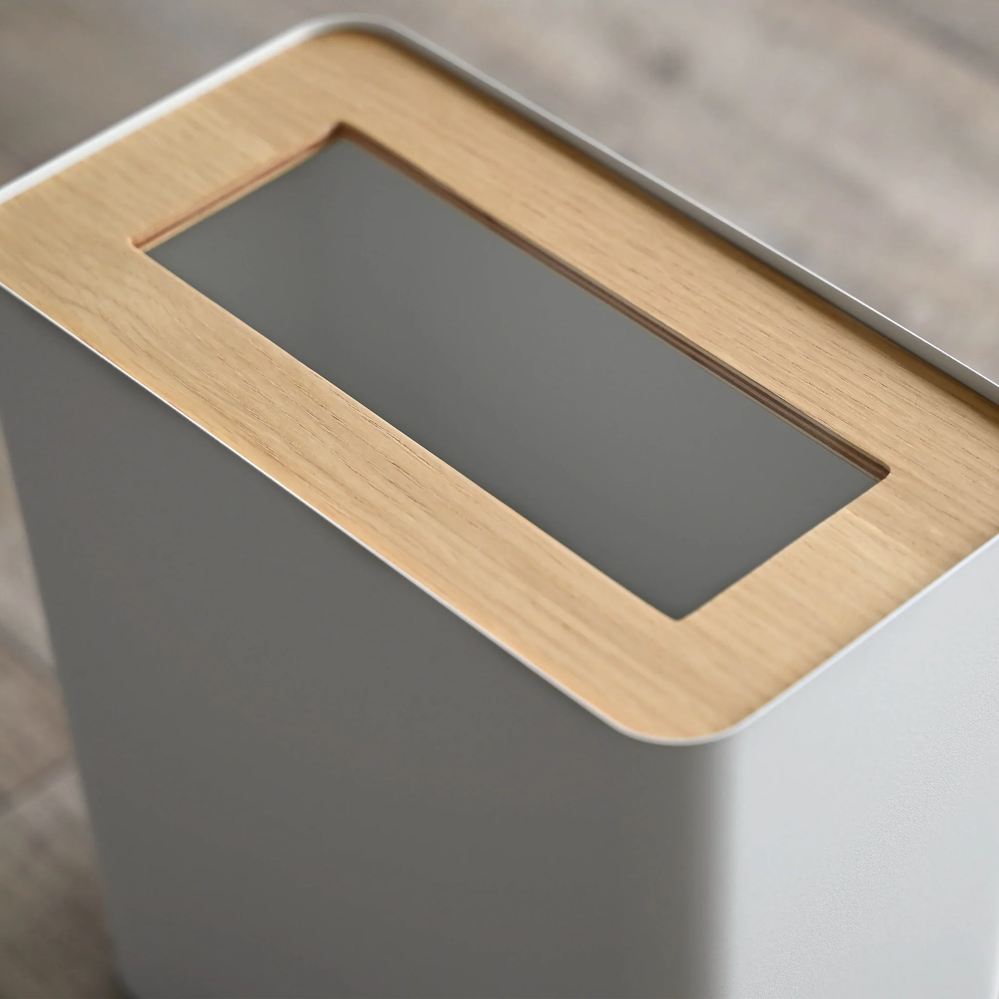 Trash Can - Image 6