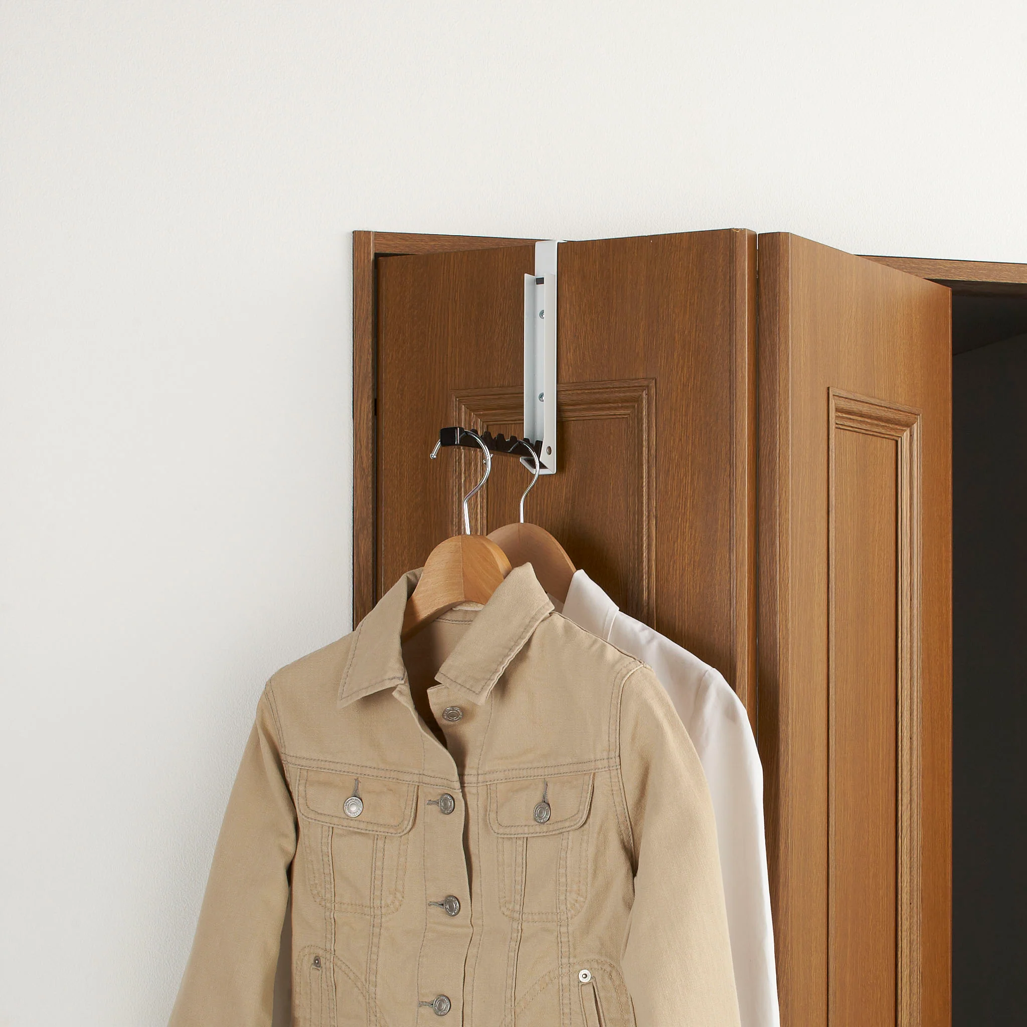 Foldable Over-The-Door Hanger - Image 4