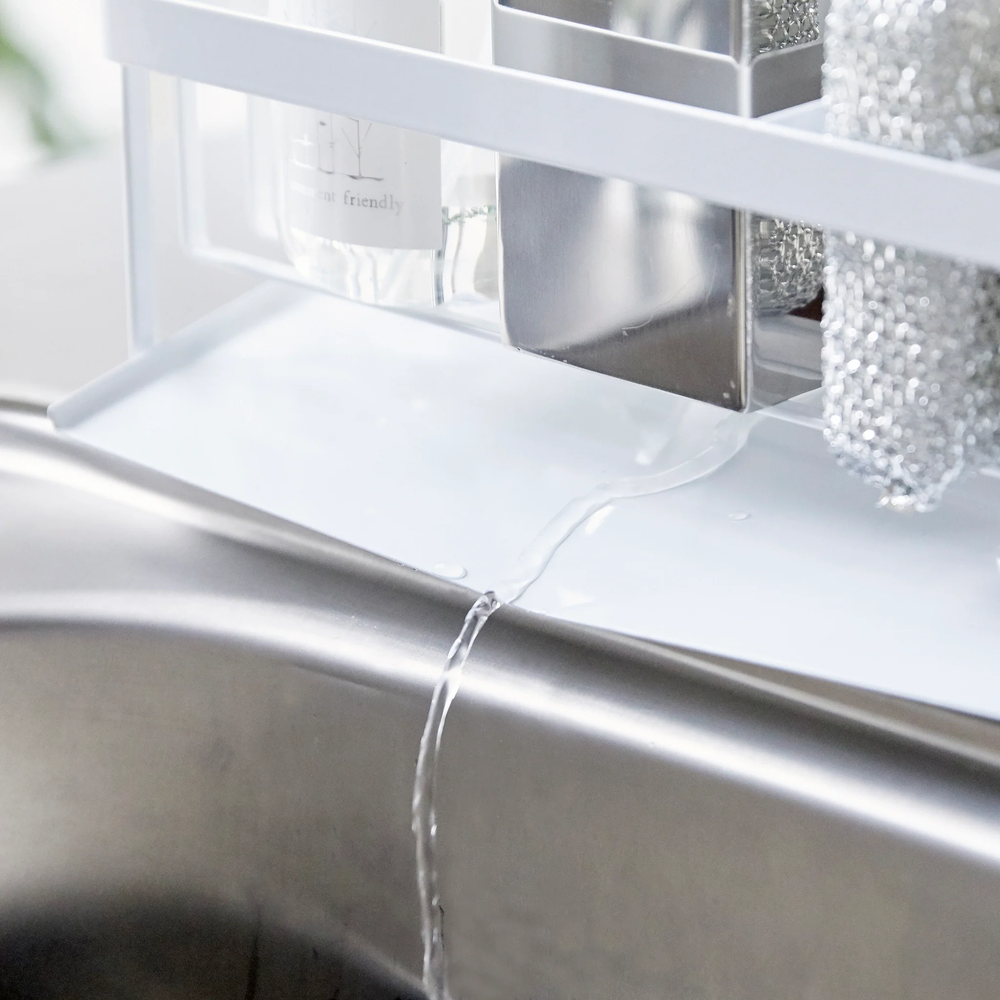 Sponge & Bottle Holder with Drainer - Image 10