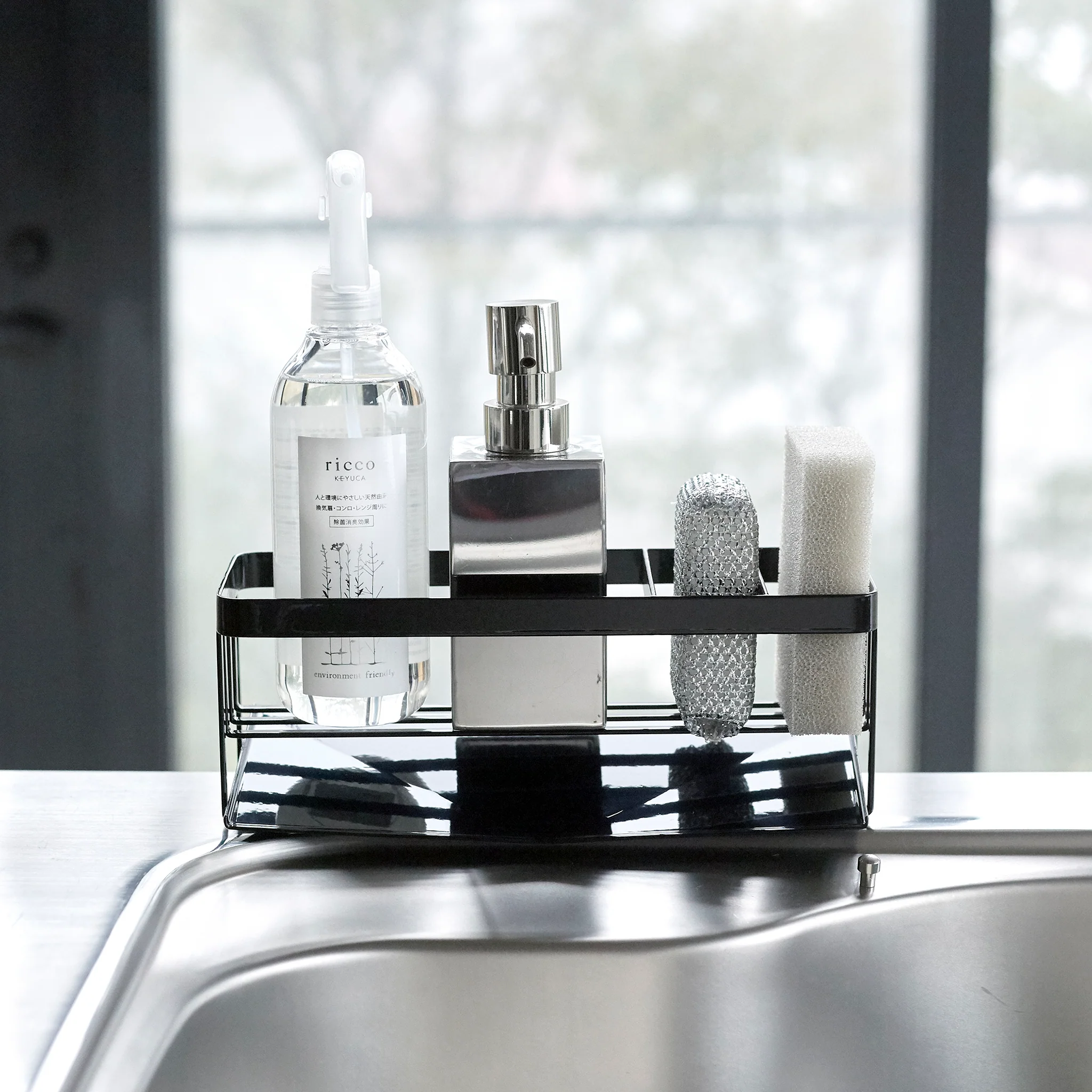 Sponge & Bottle Holder with Drainer - Image 5