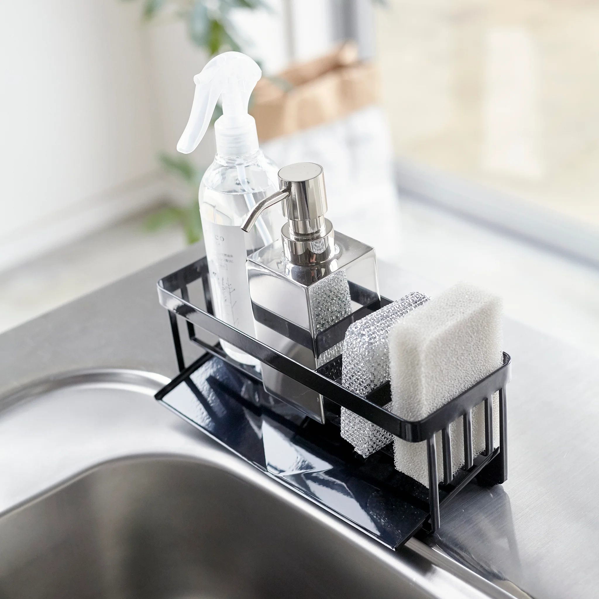 Sponge & Bottle Holder with Drainer - Image 6