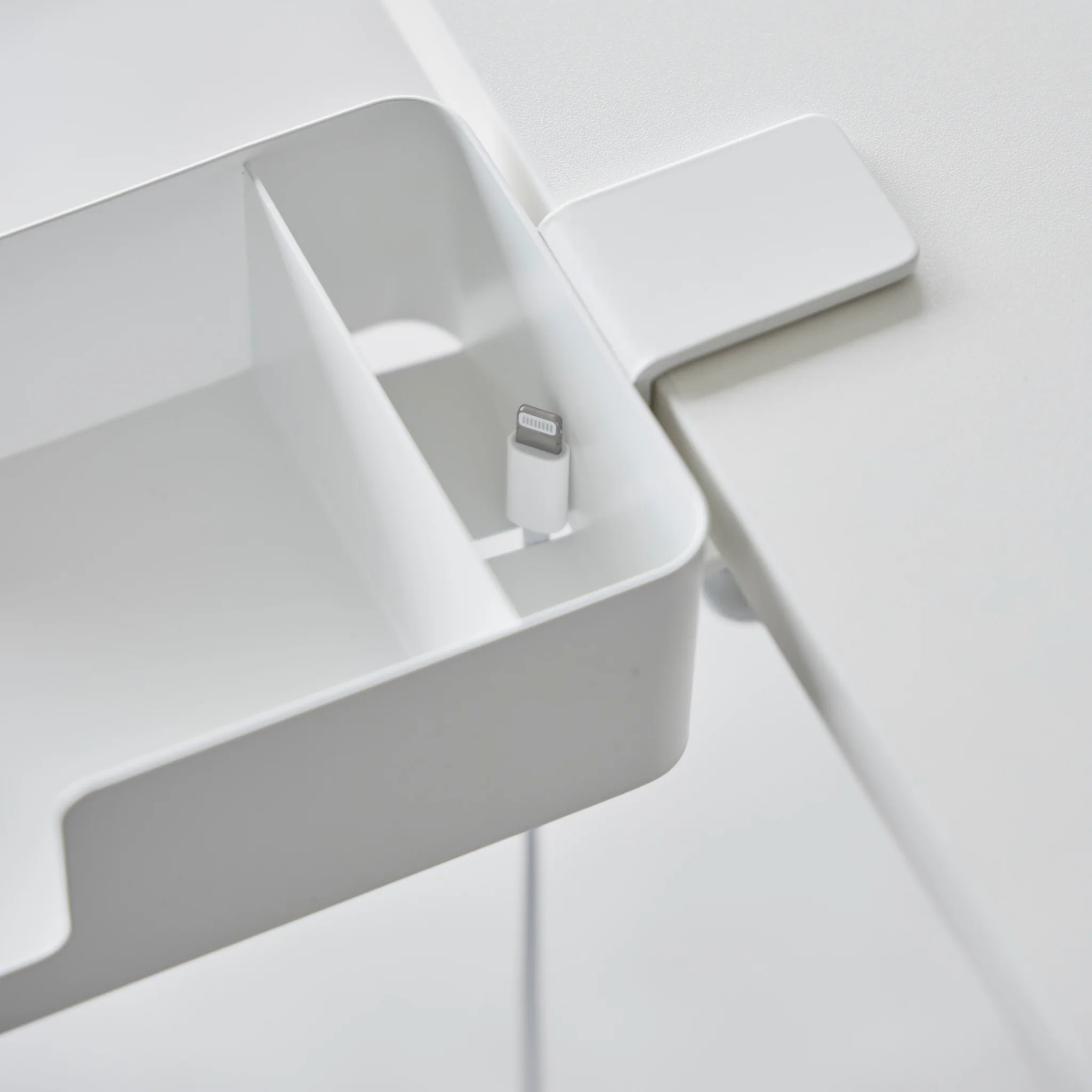 Tableside Smartphone & Cup Holder - Image 11