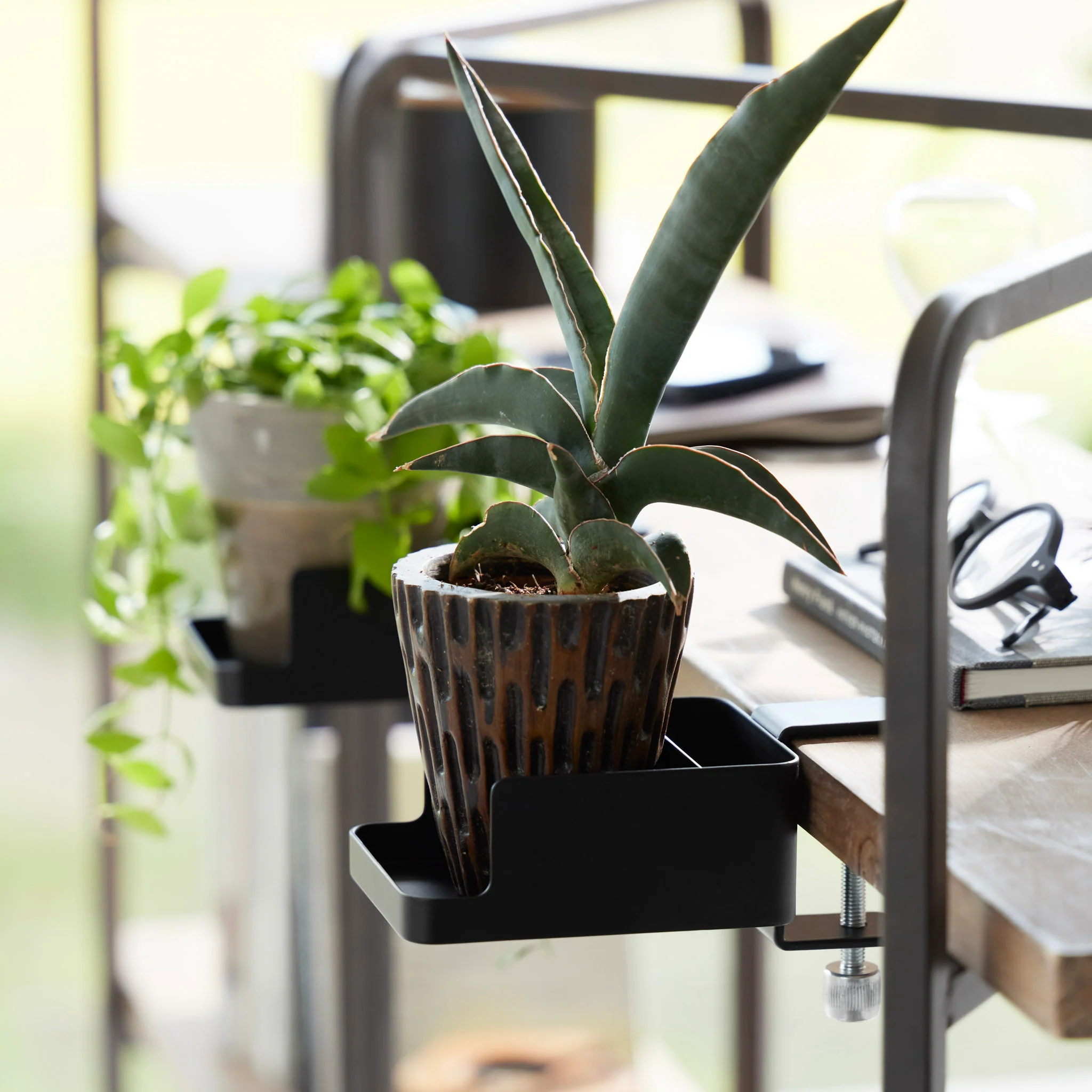Tableside Smartphone & Cup Holder - Image 20