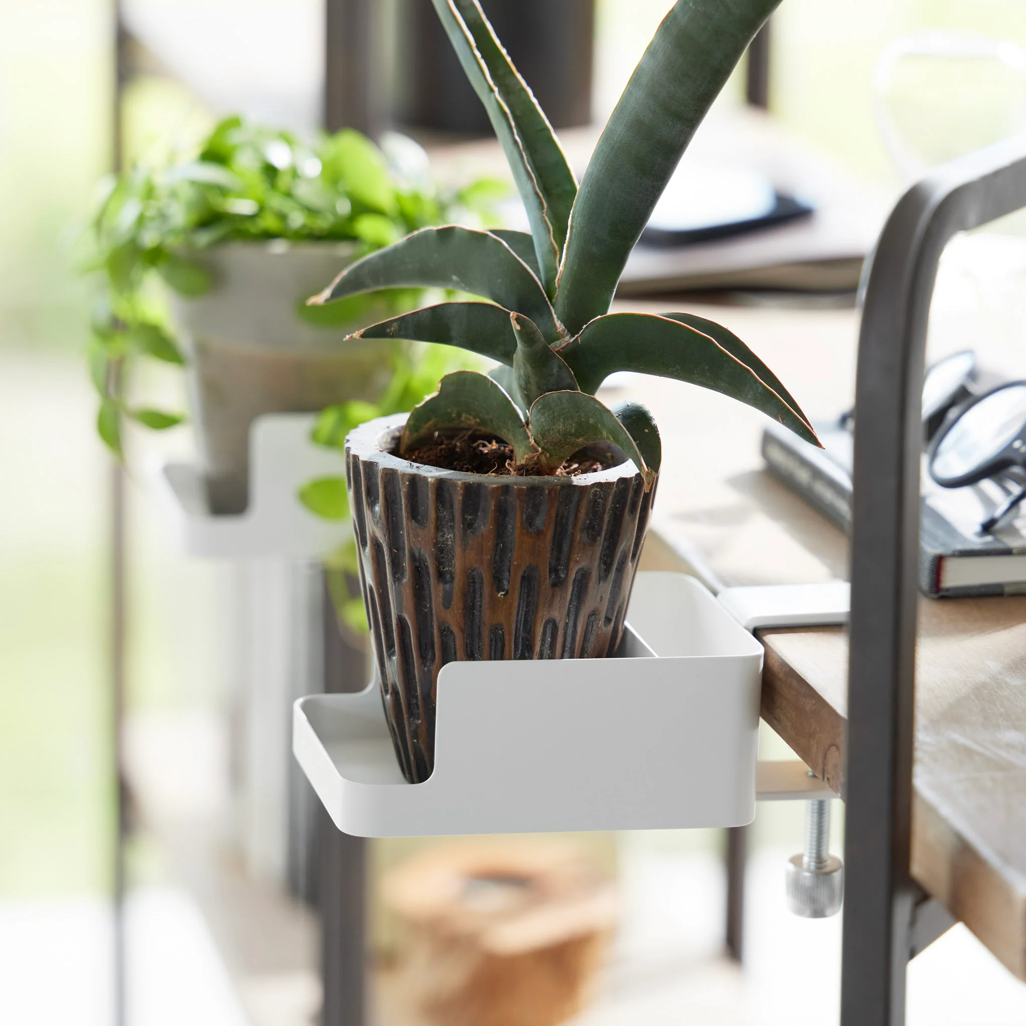 Tableside Smartphone & Cup Holder - Image 7