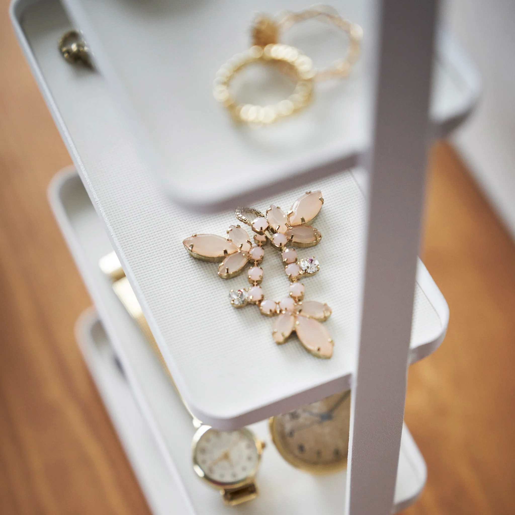 4-Tiered Accessory Tray - Image 9