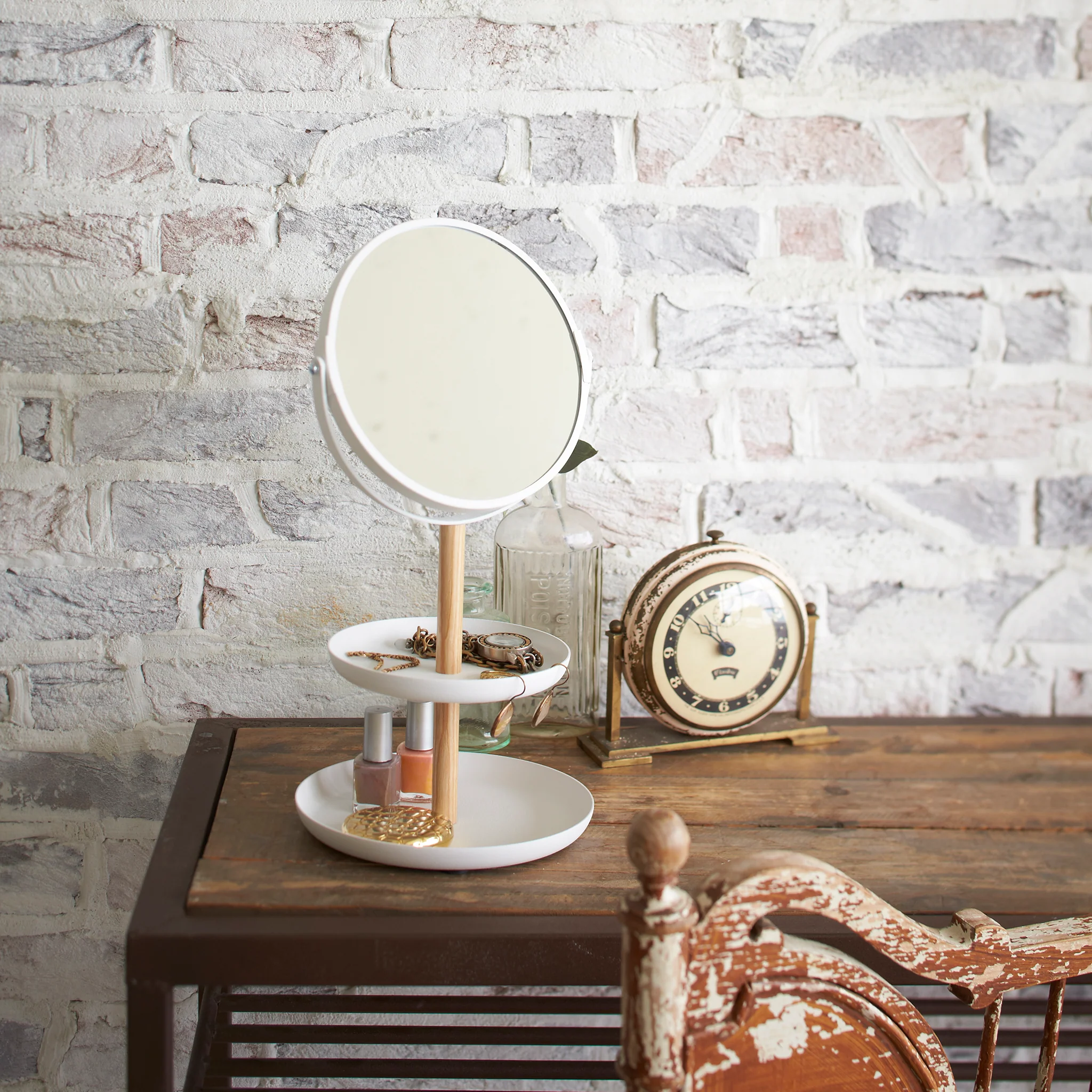 Makeup Mirror with Accessory Tray - Image 4