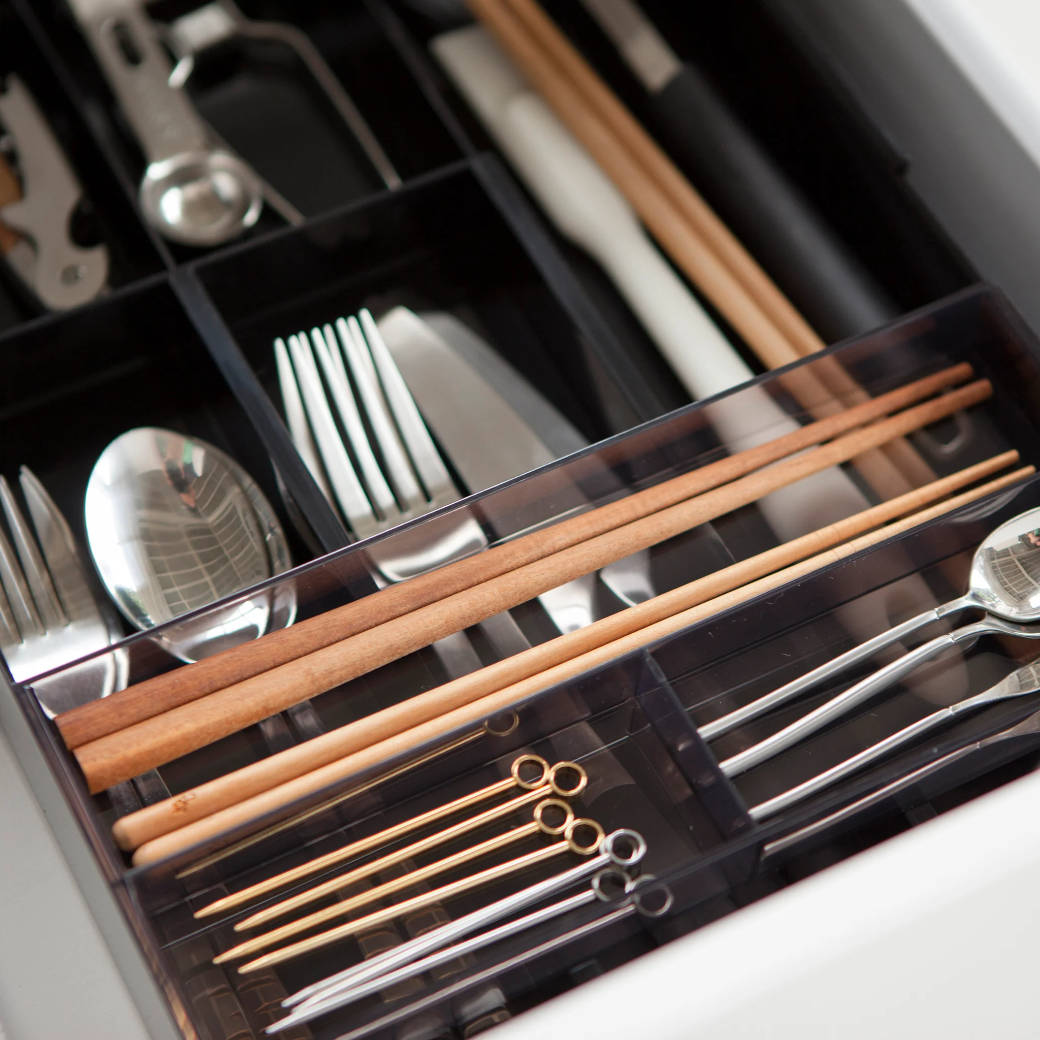 Extendable Cutlery Tray - Image 3