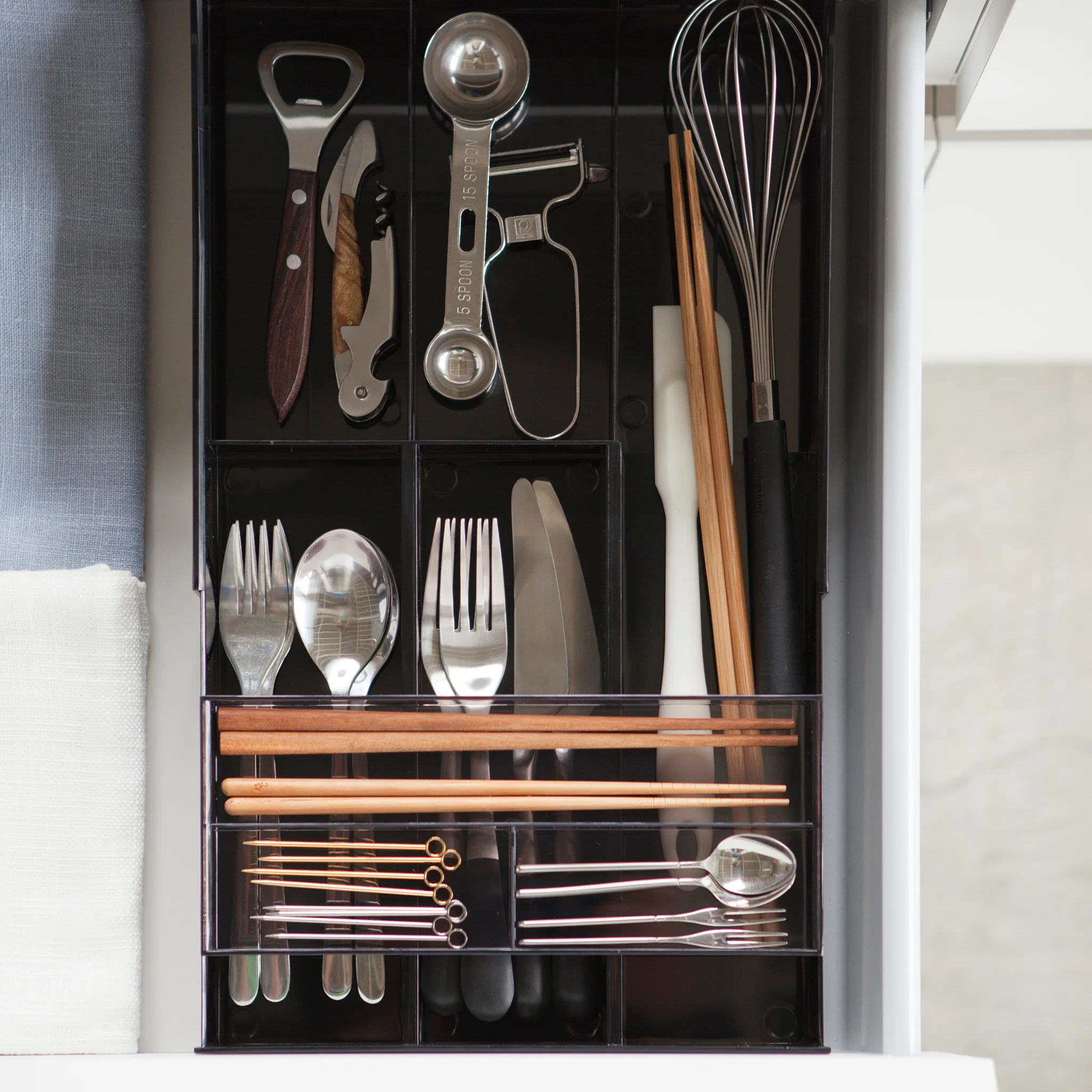 Extendable Cutlery Tray - Image 4
