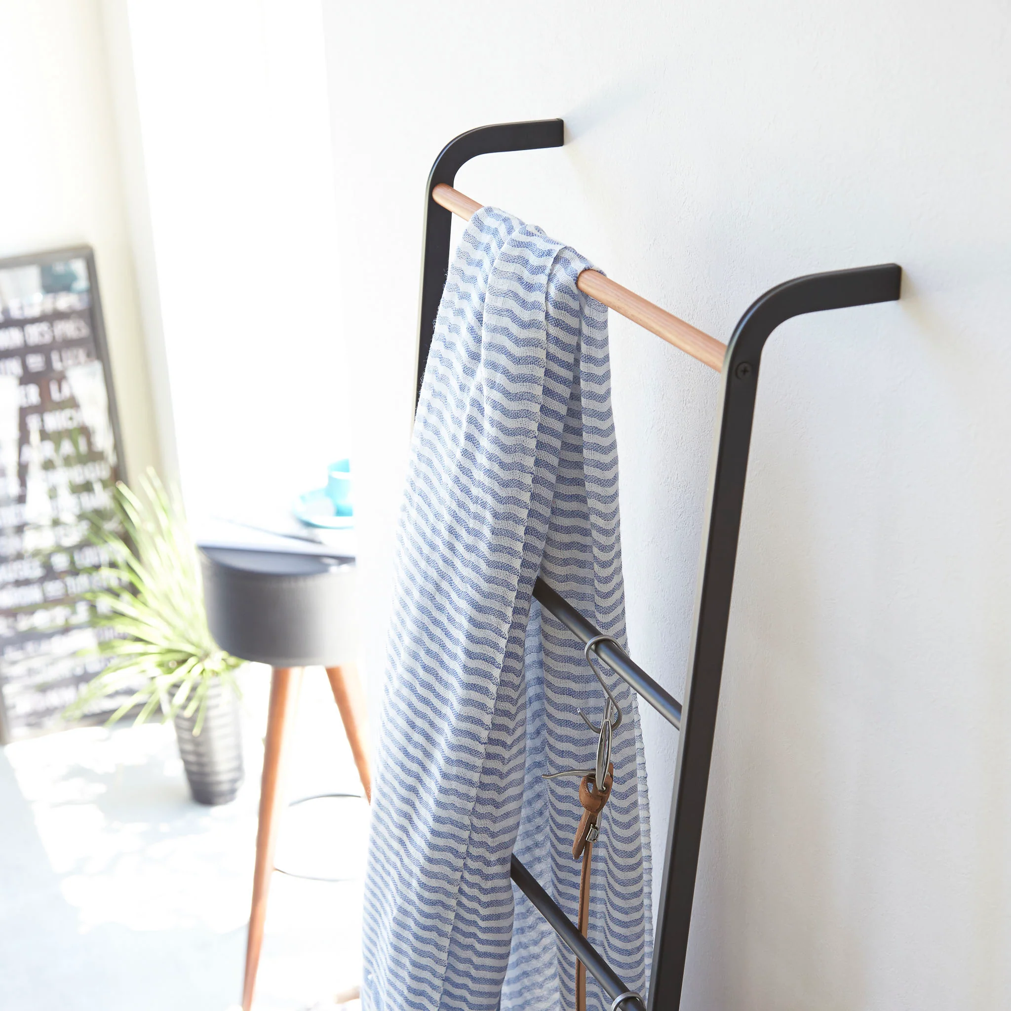 Leaning Ladder - Image 5