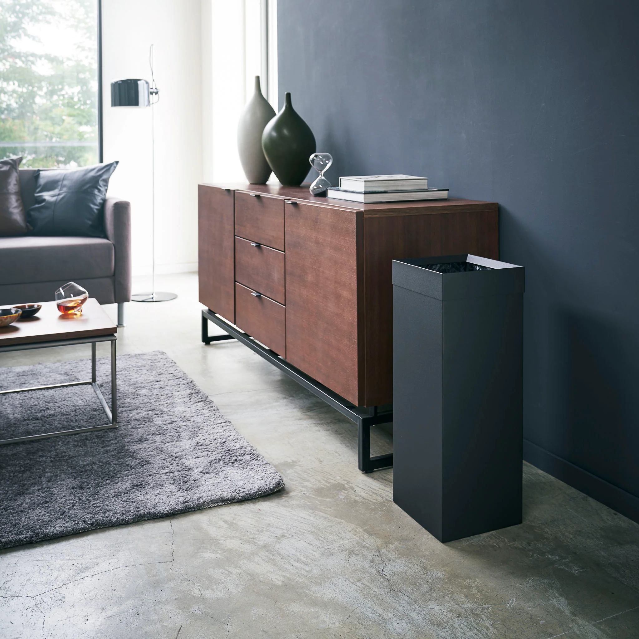 Tall Trash Can - Image 10