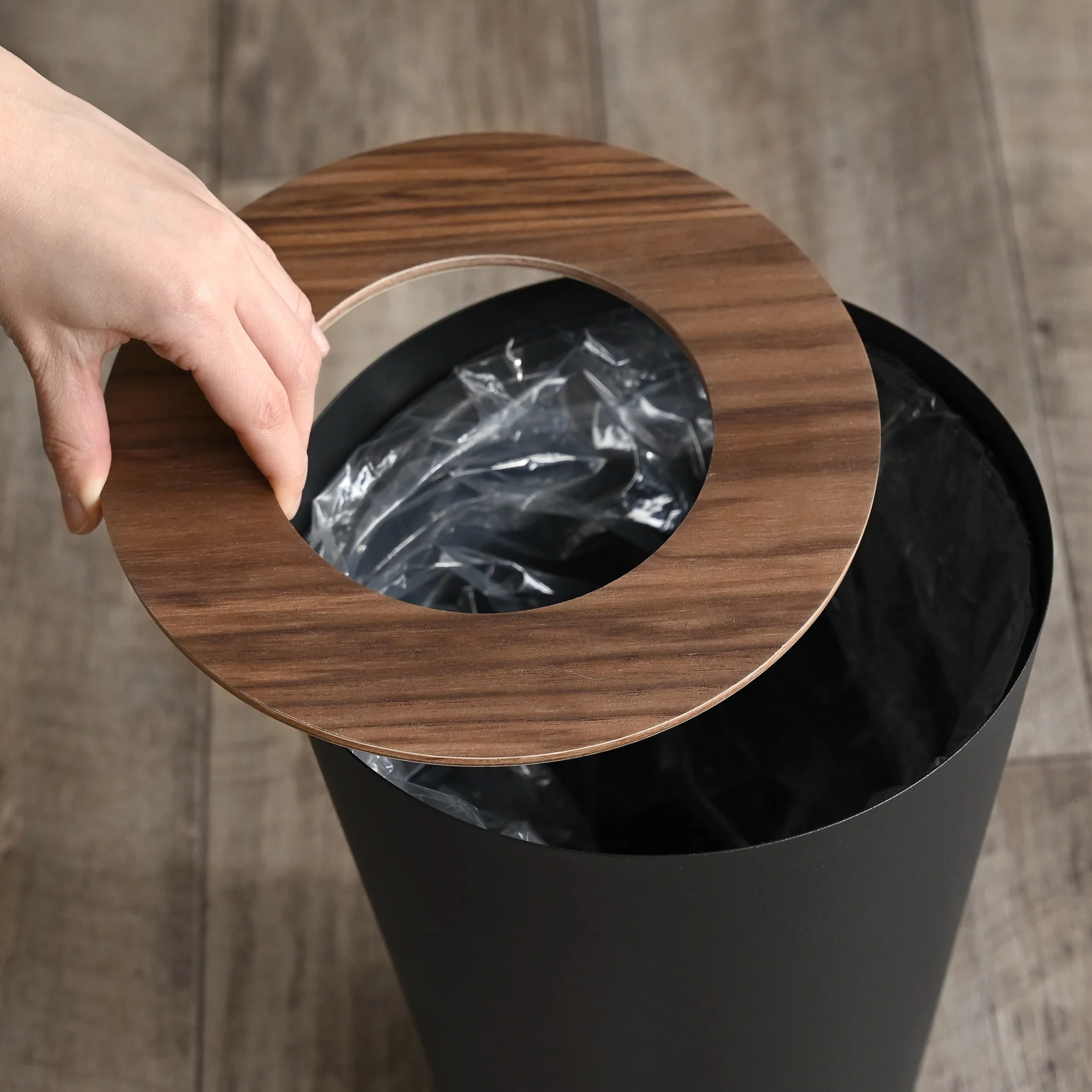 Trash Can Round - Image 5
